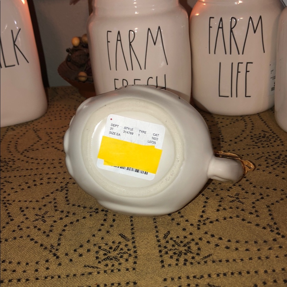 Rae Dunn CREAM Rooster Shaped Creamer - Picture 7 of 9